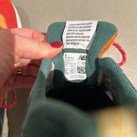 Like new New Balance sneakers - Picture 2 of 4